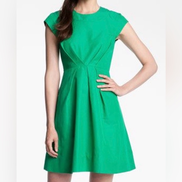 NWOT Kate Spade Emerald Green high neck pleaded mini dress with pockets size 2 - Picture 1 of 8